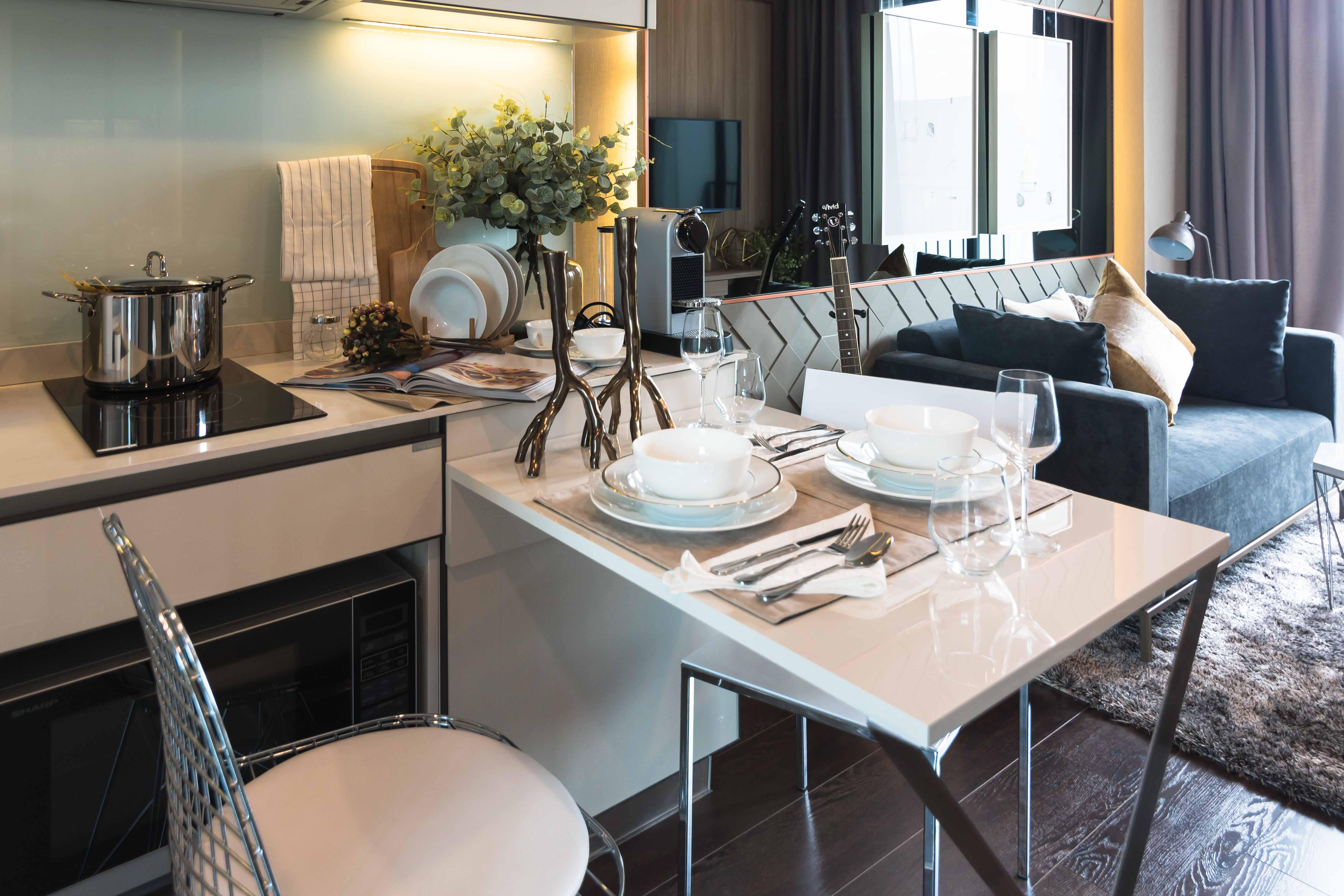 Fully Furnished กับ Fully Fitted คืออะไร? เลือกห้องแบบไหนให้ตรงใจคุณ!