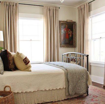 ไอเดียตกแต่งห้องนอนคอนโดด้วยผ้าม่านหลากสไตล์ เพิ่มบรรยากาศการพักผ่อน ภาพจาก https://www.pinterest.com/pin/209980401350631892/