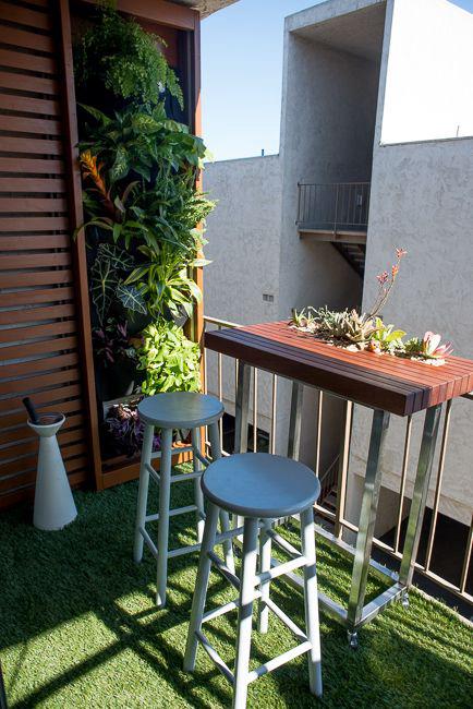 เคล็ดลับแต่งคอนโดให้ร่มรื่น จัดสวนไซต์มินิริมระเบียง การจัดสวนแนวตั้งเหมาะสำหรับการจัดสวนคอนโดที่มีพื้นที่จำกัด