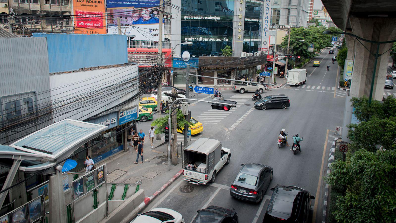 คอนโดย่านทองหล่อ น่าอยู่หรือไม่น่าอยู่? บริเวณแยกทองหล่อ ใกล้ ๆ กับรถไฟฟ้า bts