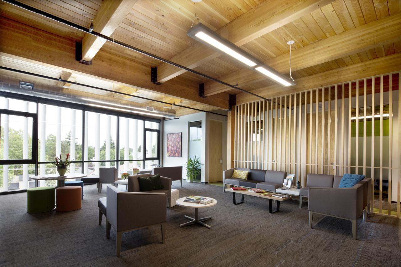 แต่งคอนโด รับหน้าร้อน ประหยัดไฟ