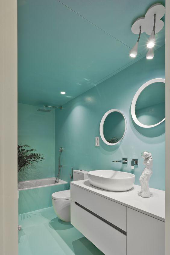 สีเขียวพาสเทล ช่วยสร้างบรรยากาศให้ห้องน้ำมีอารมณ์สบายๆ เย็นๆ และสดชื่นได้
