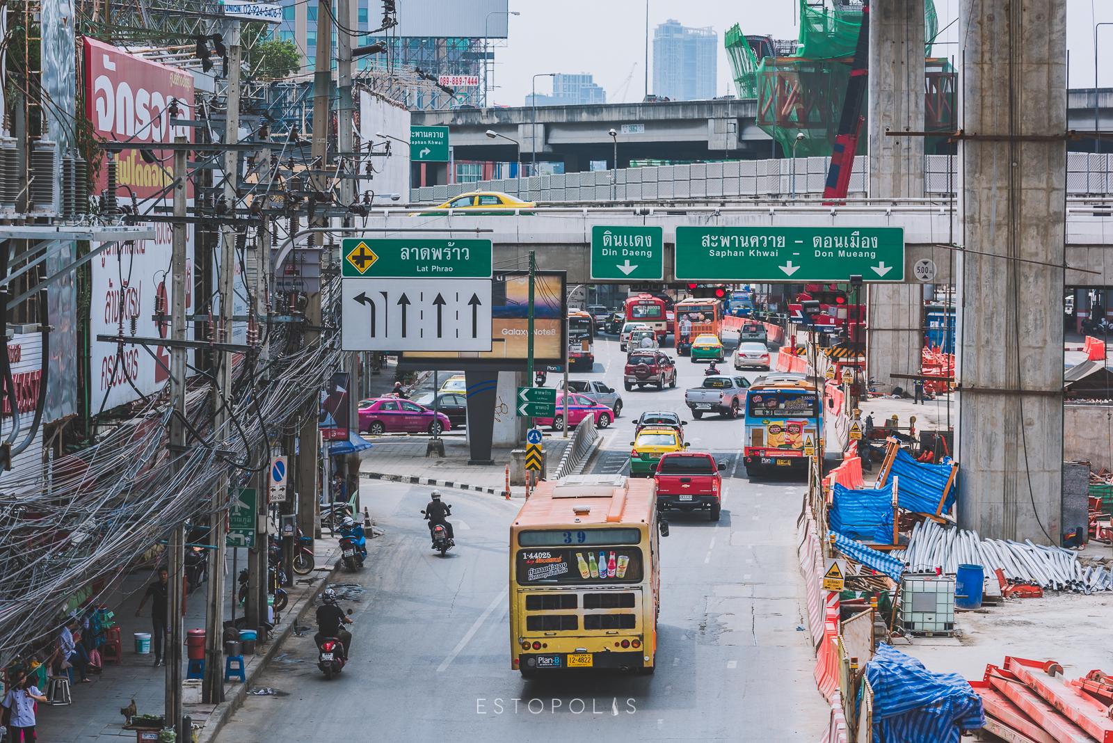 ถนนลาดพร้าวรถติดสุดในไทย