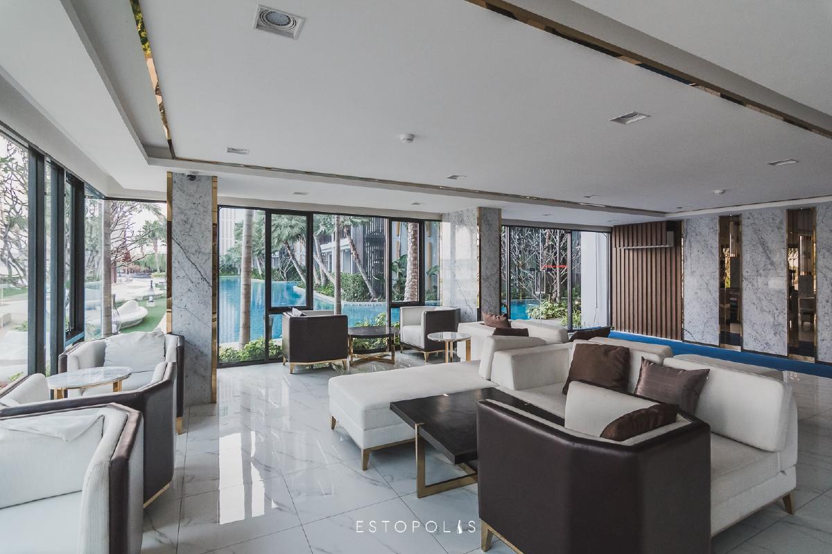 ล็อบบี้ชั้น 1 ใน Club house ของคอนโด Metro Luxe Riverfront รัตนาธิเบศร์