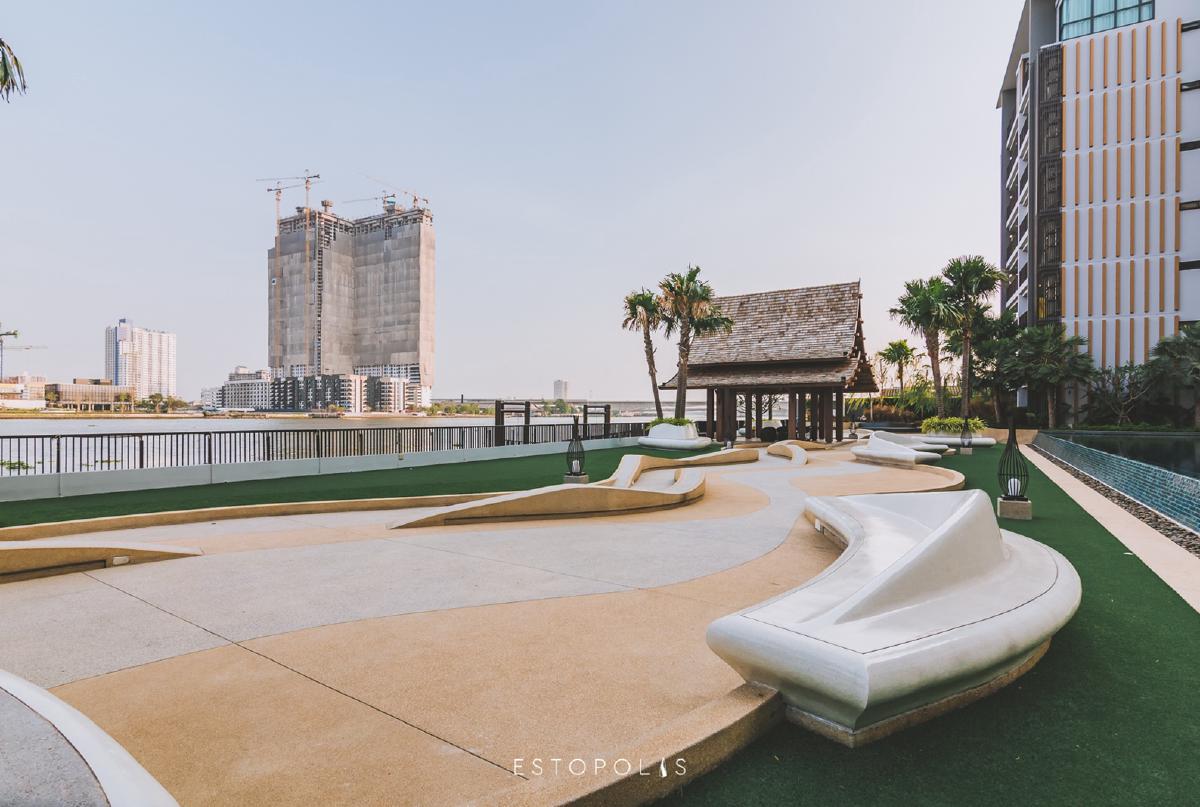 บรรยากาศริมน้ำ Metro Luxe Riverfront รัตนาธิเบศร์