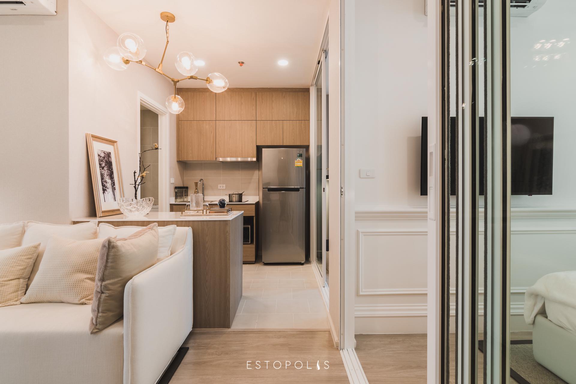 เดอ ลาพีส จรัญ 81 (De Lapis Charan 81)