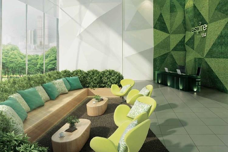 Lobby ของโครงการ Aspire Rama 9 (แอสปาย พระราม 9) ส่วนกลางเพดานสูงโปร่ง ติดกระจกเปิดรับวิวด้านนอกได้อย่างเต็มที่