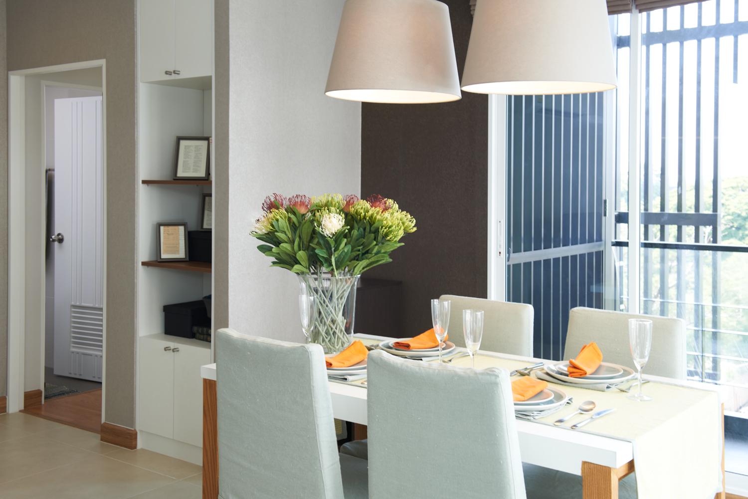 ตัวอย่างบรรยากาศโต๊ะอาหารในคอนโดสุขุมวิท Tree Condo Luxe Sukhumvit 52 (ทรี คอนโด สุขุมวิท 52)