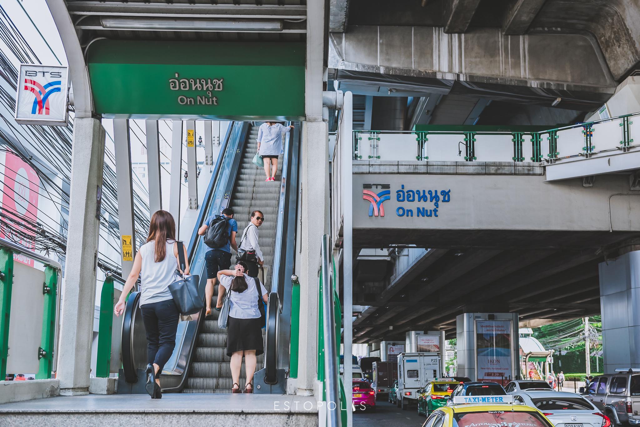 รถไฟฟ้า BTS สถานีอ่อนนุชห่างจากคอนโด Tree Condo Luxe Sukhumvit 52 (ทรี คอนโด สุขุมวิท 52) เพียง 5 นาทีเท่านั้น