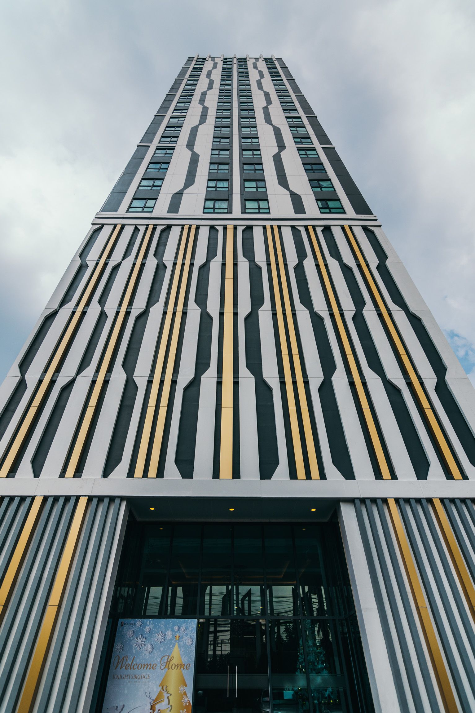 Knightbridge Sky River Ocean