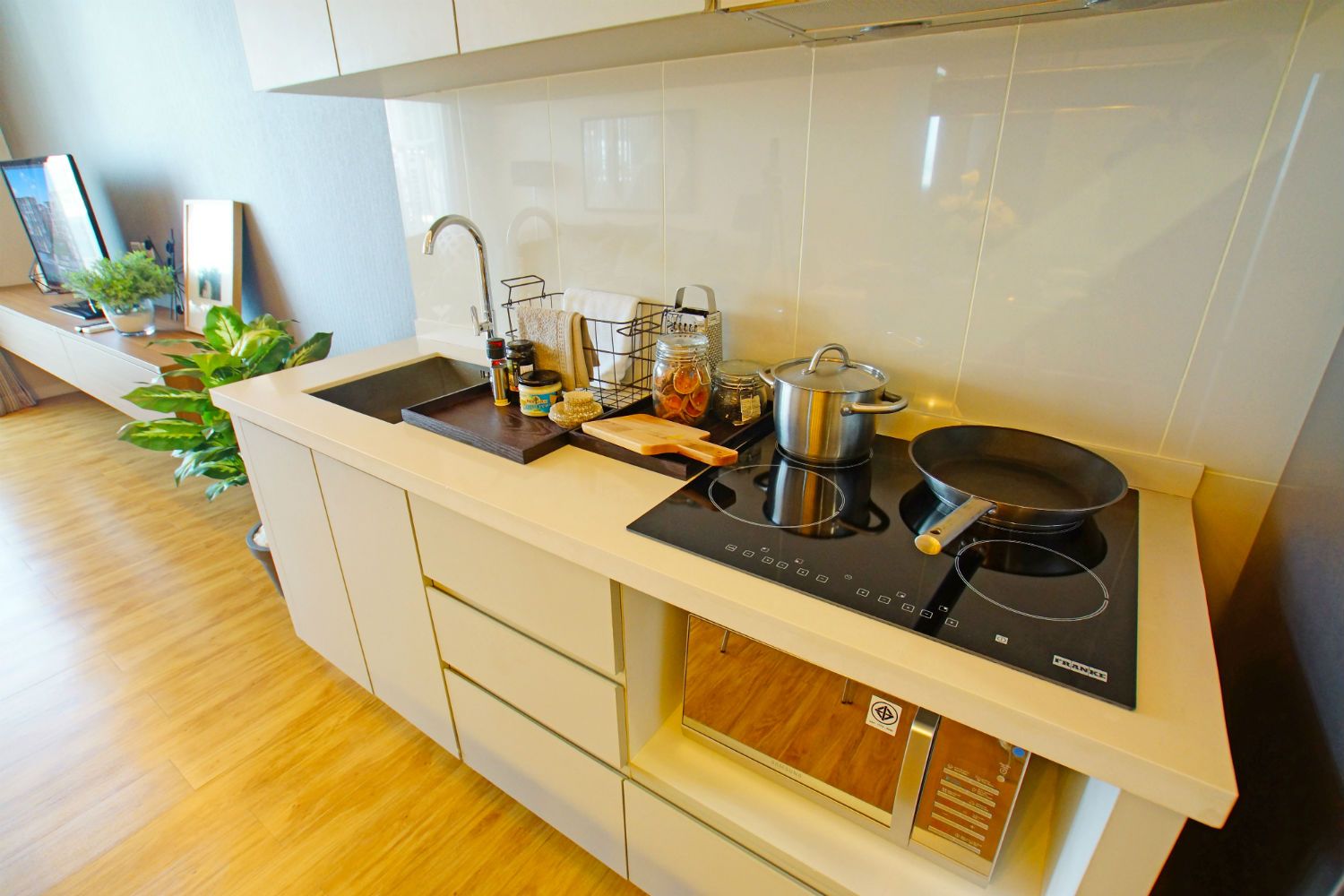 Estopolis-review-condo-siamese-นางลิ้นจี่