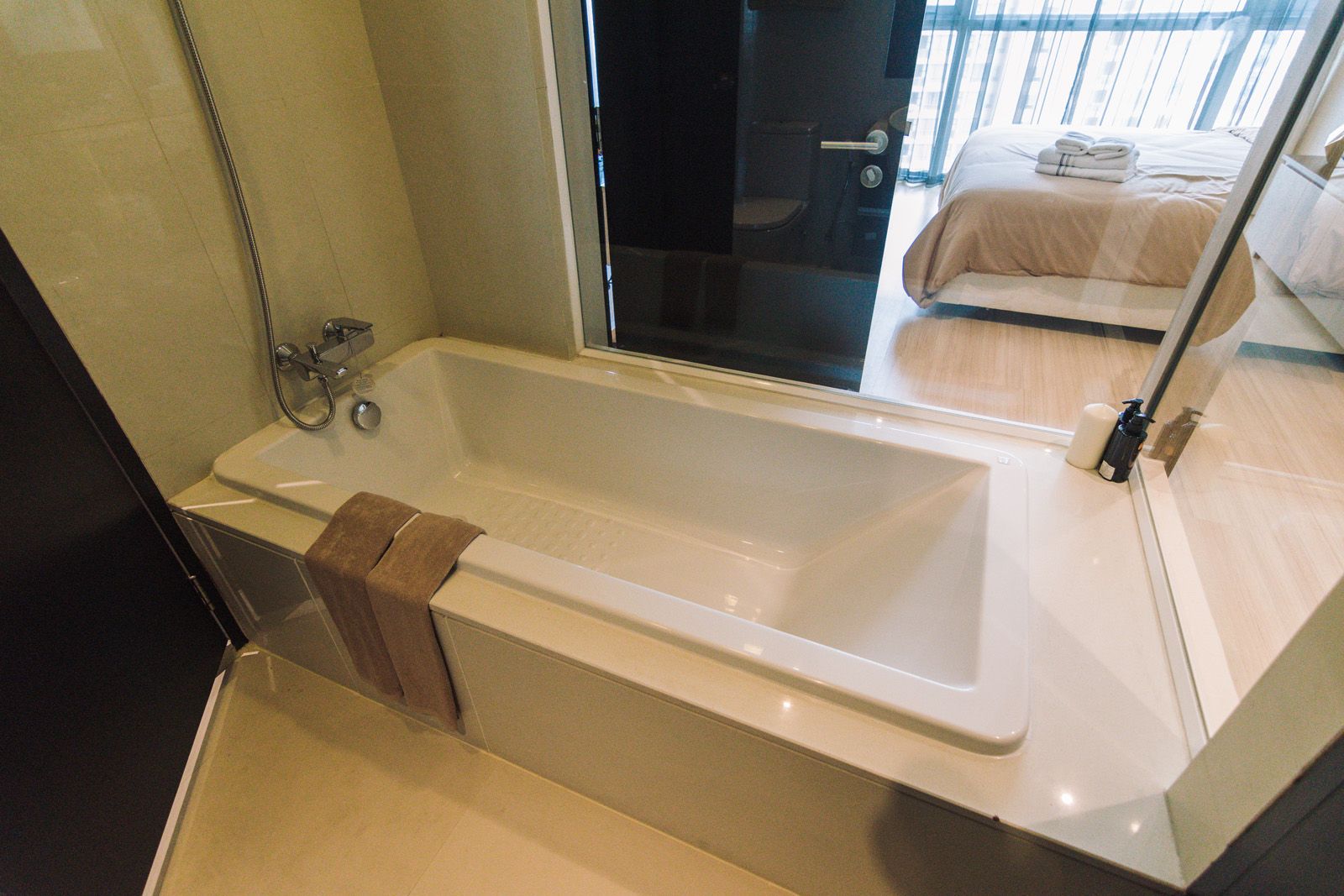 Estopolis-review-condo-Sky-Walk-รีวิวคอนโด-สกายวอล์ค-พระโขนง