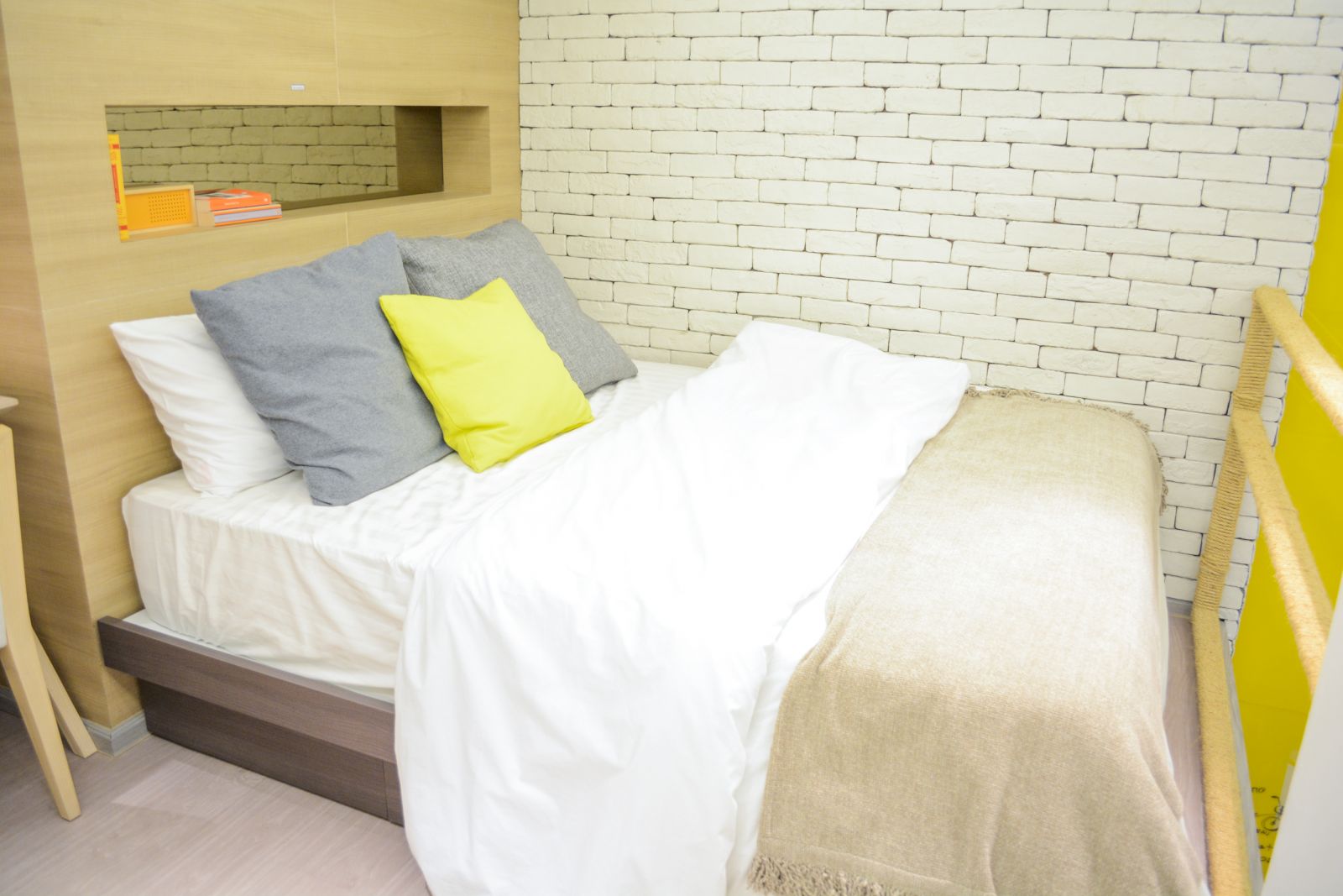 Estopolis-review-condo-The Posh-Twelve