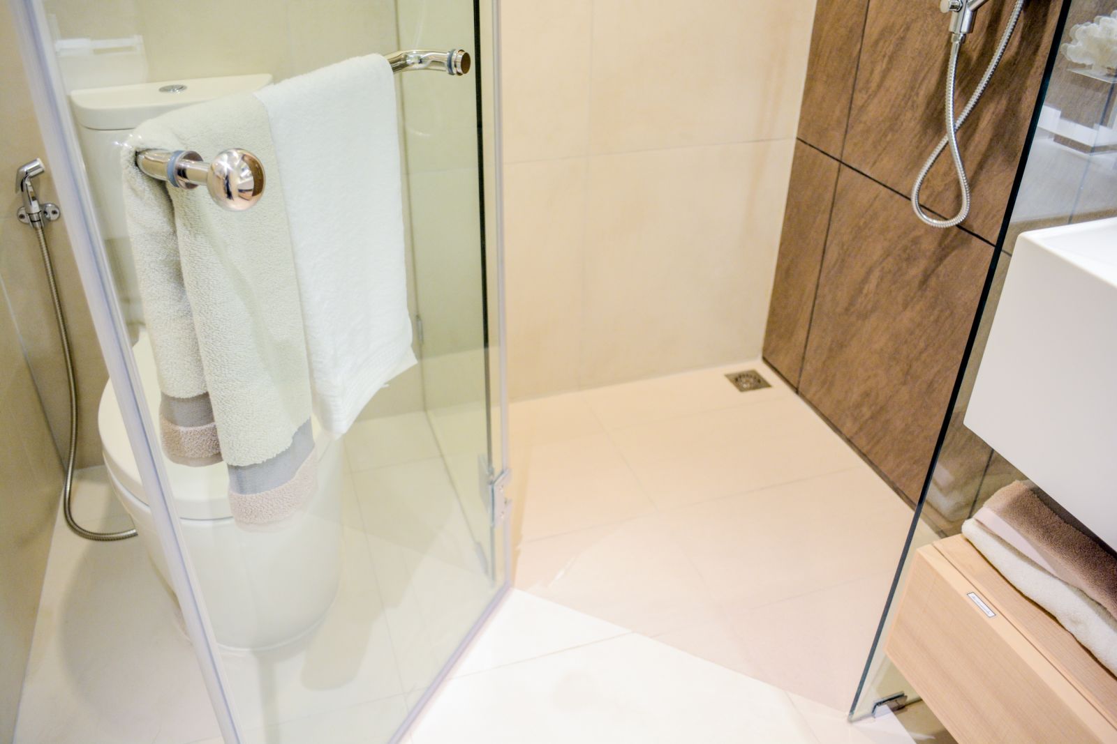 Estopolis-review-condo-The Posh-Twelve