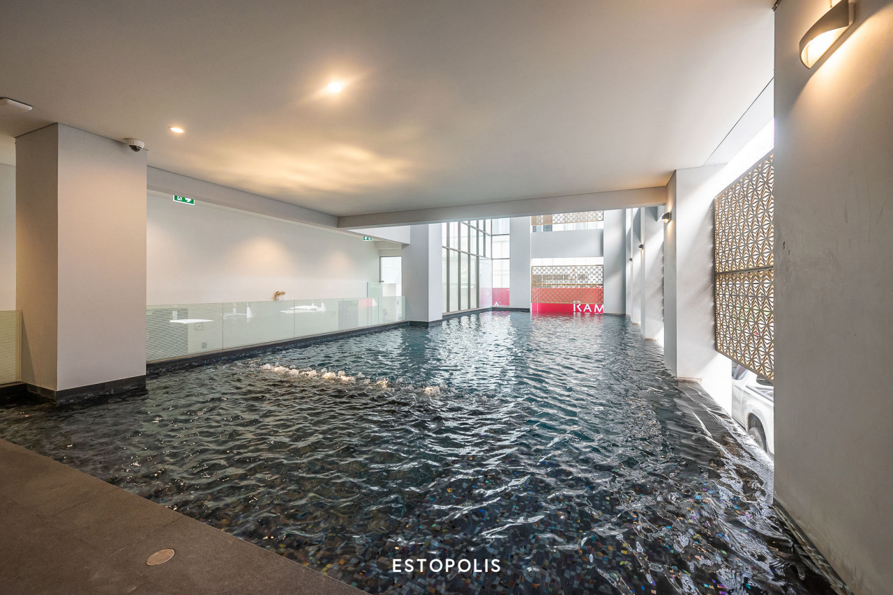 รามาดา พลาซา เรสซิเดนซ์ สุขุมวิท 48 Ramada Plaza Residence สุขุมวิท 48 คอนโดหรู โรงแรม ใกล้ BTS อ่อนนุช ที่พักวิวเมือง บริการระดับโรงแรม 5 ดาว