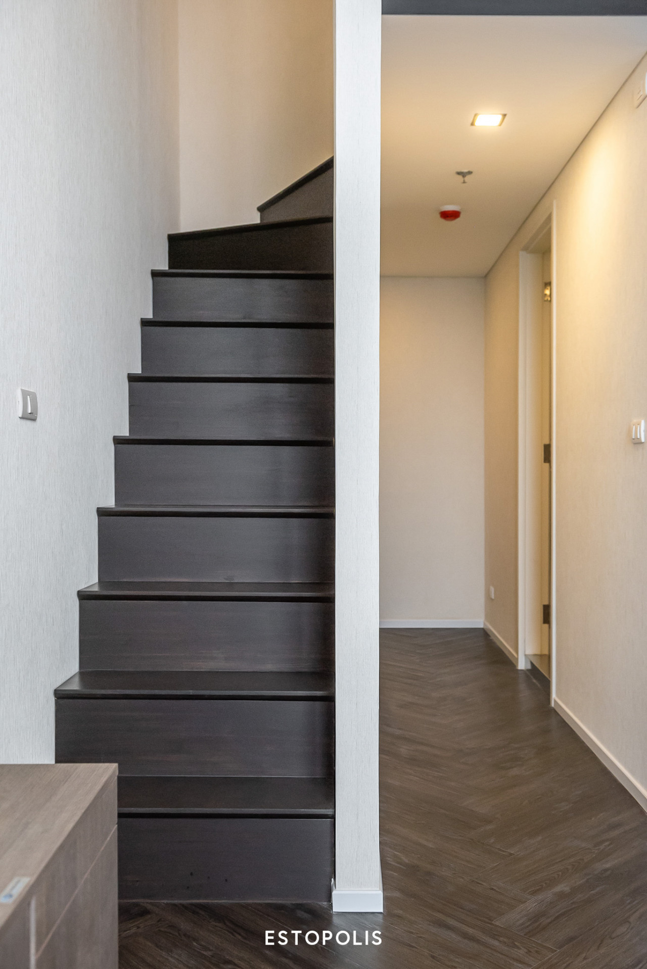 รามาดา พลาซา เรสซิเดนซ์ สุขุมวิท 48 Ramada Plaza Residence สุขุมวิท 48 คอนโดหรู โรงแรม ใกล้ BTS อ่อนนุช ที่พักวิวเมือง บริการระดับโรงแรม 5 ดาว