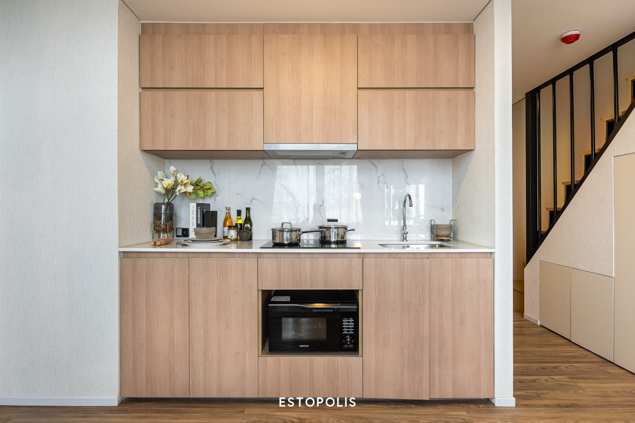 รามาดา พลาซา เรสซิเดนซ์ สุขุมวิท 48 Ramada Plaza Residence สุขุมวิท 48 คอนโดหรู โรงแรม ใกล้ BTS อ่อนนุช ที่พักวิวเมือง บริการระดับโรงแรม 5 ดาว