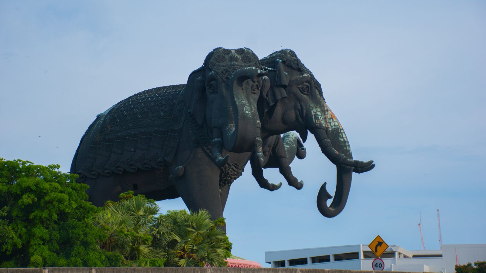 พิธภัณฑ์ช้างเอราวัณ