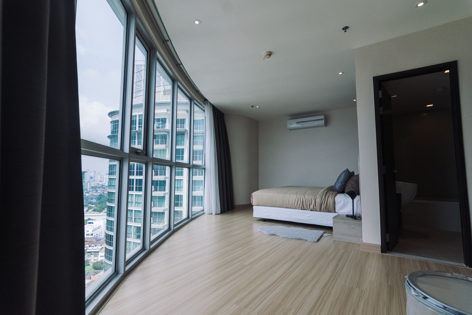 Estopolis-review-condo-Sky-Walk-รีวิวคอนโด-สกายวอล์ค-พระโขนง