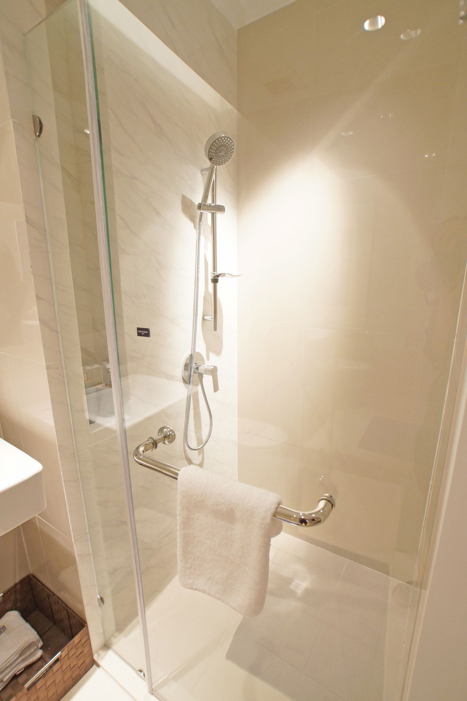 Estopolis-review-condo-The Posh-Twelve