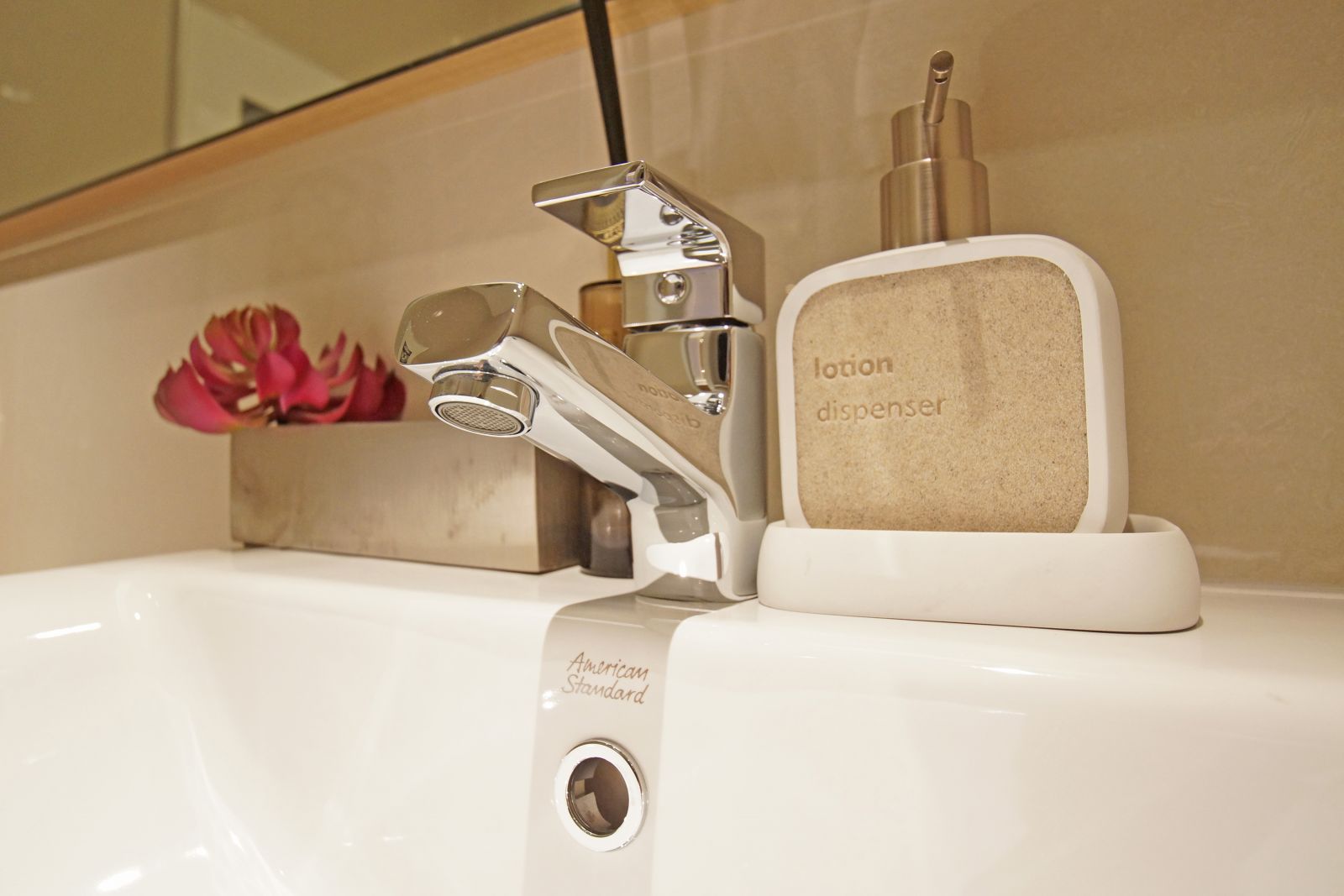 Estopolis-review-condo-The Posh-Twelve