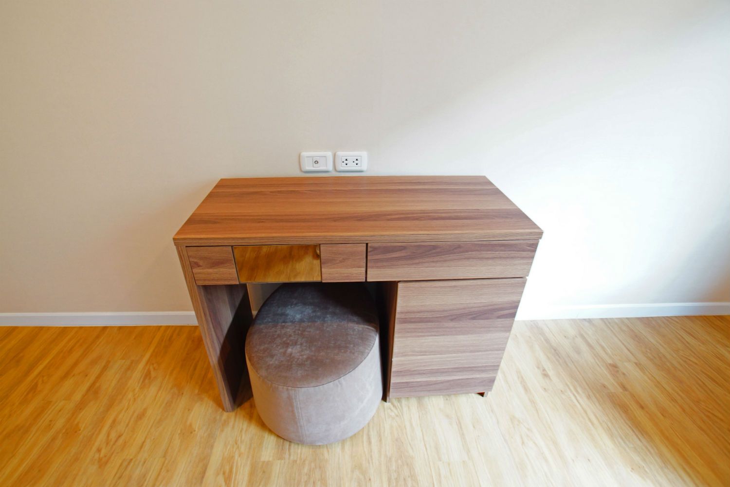 Estopolis-review-condo-siamese-นางลิ้นจี่