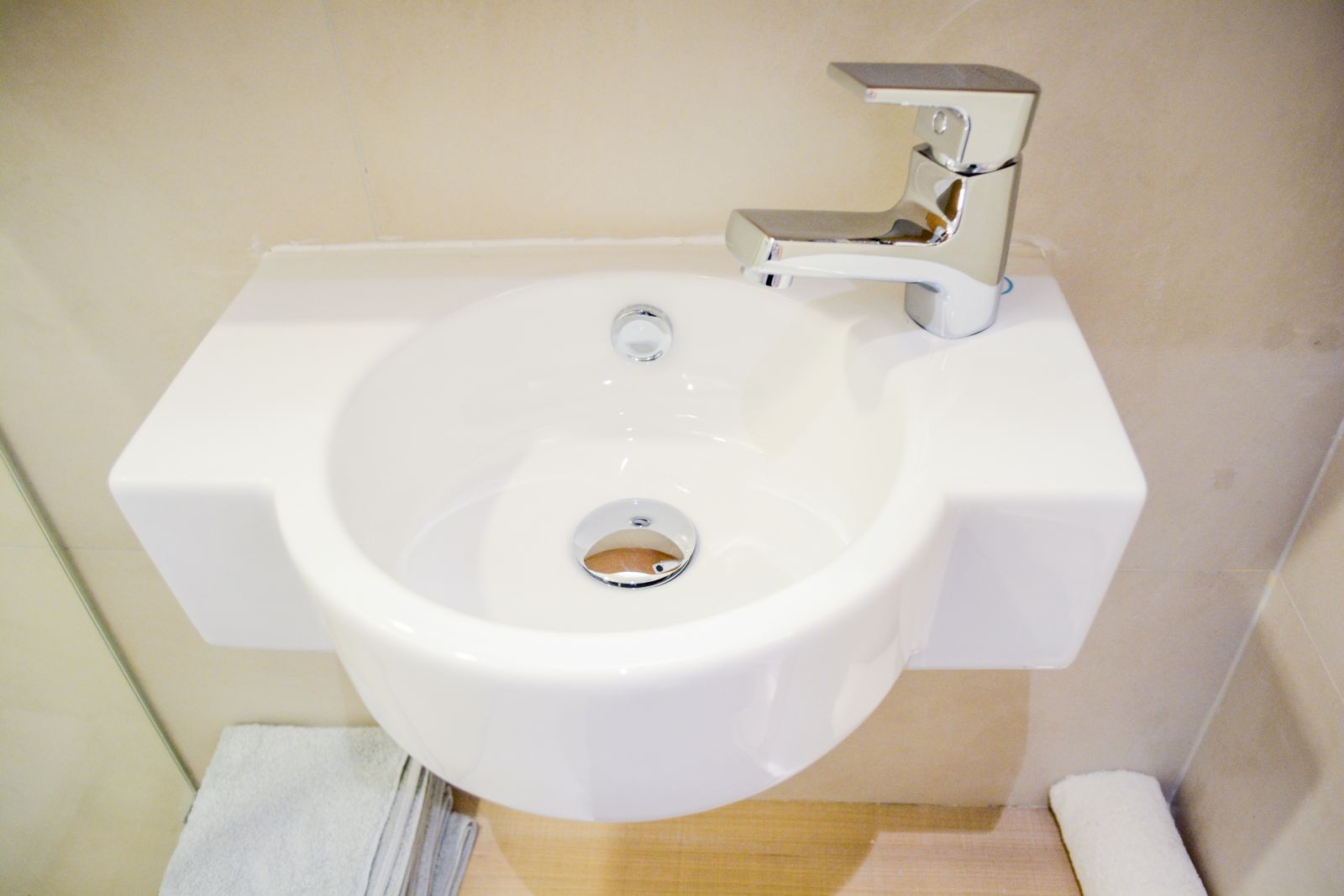 Estopolis-review-condo-The Posh-Twelve