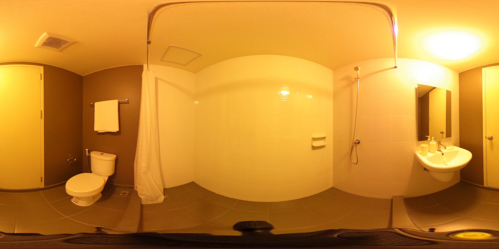 ภาพมุม 360 องศาของห้องน้ำกันค่ะ