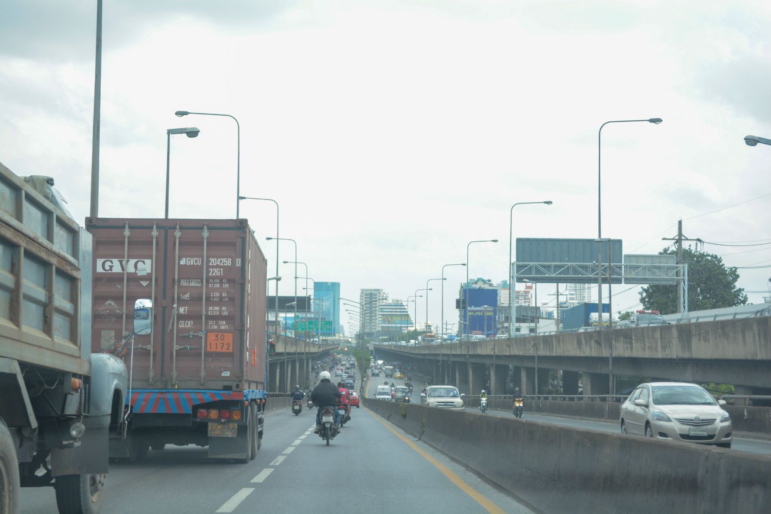 Estopolis-review-condo-siamese-นางลิ้นจี่