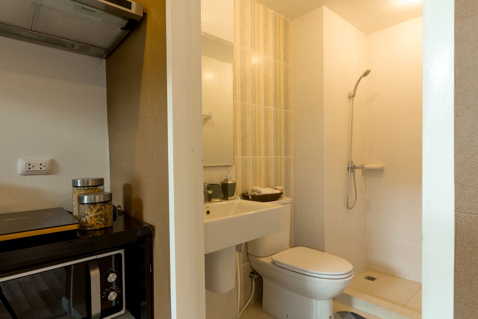 Estopolis-รีวิวคอนโด-review-condo-The-Cube-Prachauthit-เดอะ-คิวบ์-ประชาอุทิศ
